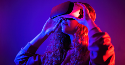 Cover picture of the June 2024 bulletin featuring a group of young people using VR headset in an educational setting