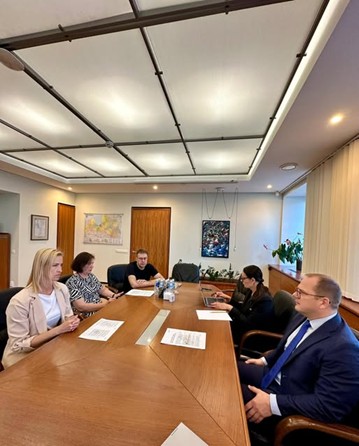 Representatives of the Latvian SIC meeting with the Minister