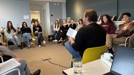 Preparatory meeting between SIC Austria staff and youth panellists