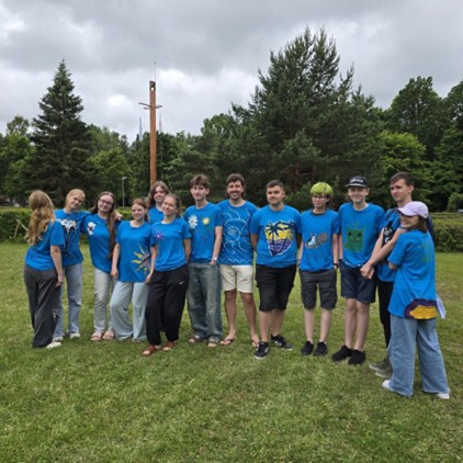 Group picture of the 13 teenagers who took part in the camp