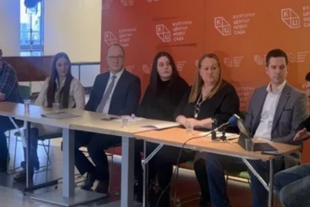 Panel discussion for Safer Internet Day 2022 with 7 experts discussing online safety