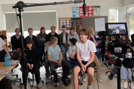 The Danish Youth Panel working on the production of a campaign video for SID